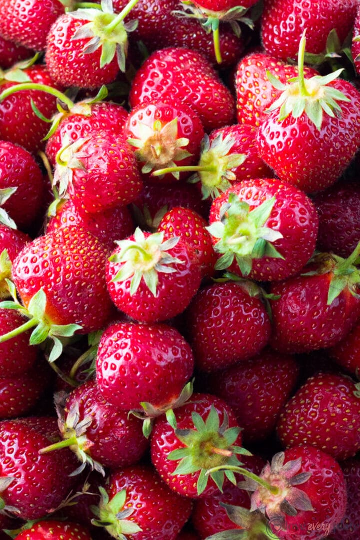 pile of strawberries