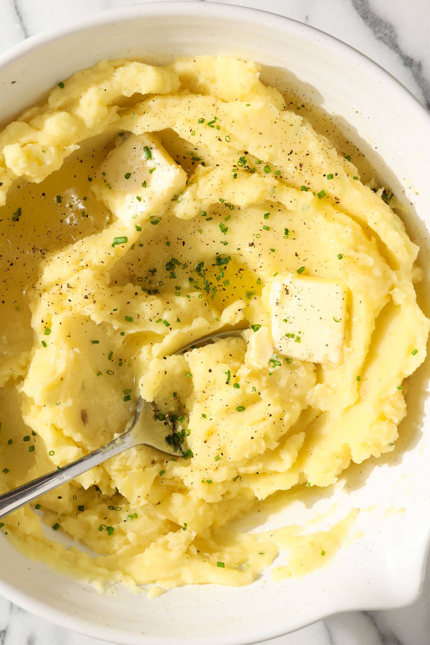 https://loveeveryplate.com/wp-content/uploads/2022/03/mashed-potatoes-3572.jpg