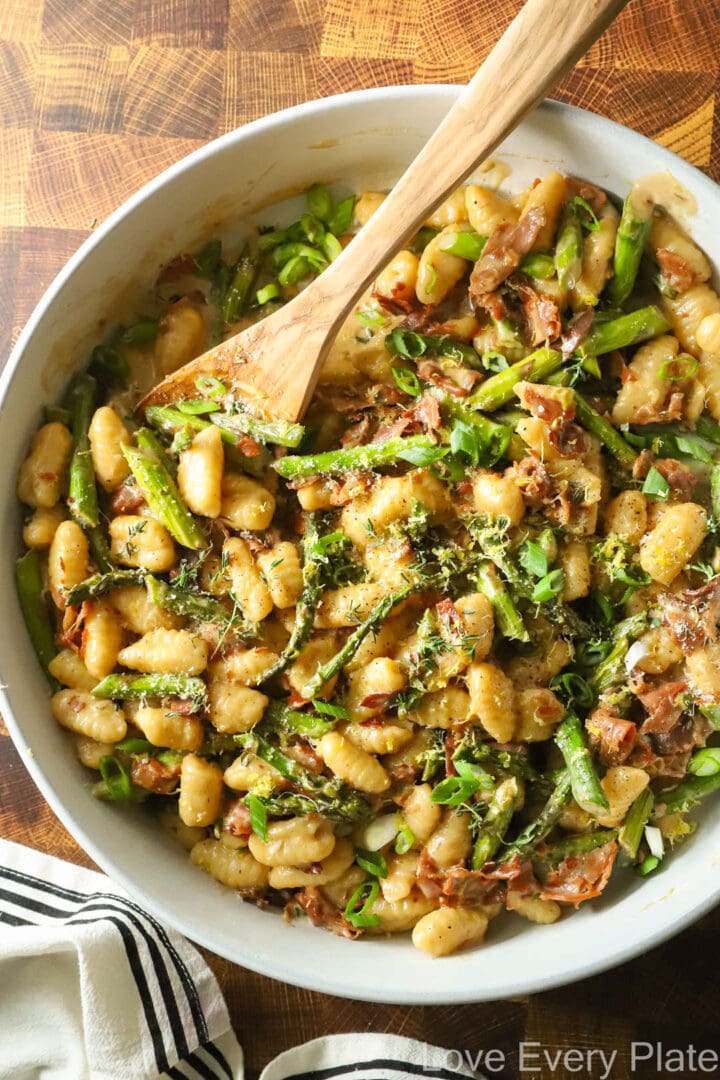 plate of gnocchi with asparagus